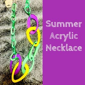 Acrylic chain necklace bautiful
